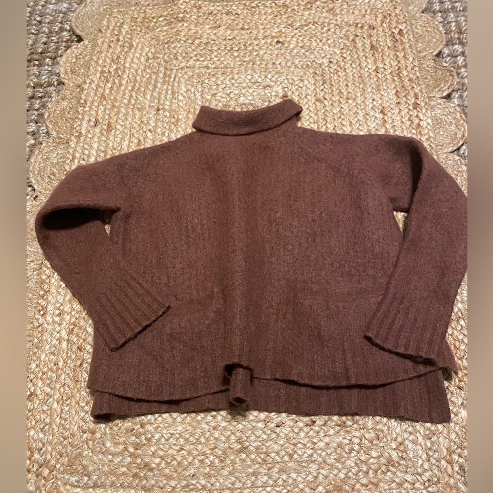 Toad & Co girls organic wool pull over brown sweater with pockets